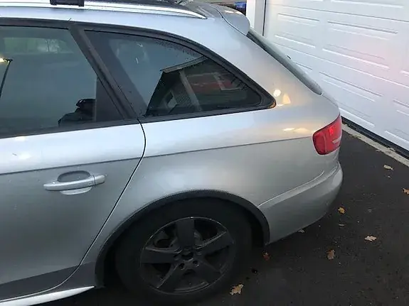 Audi A4 2009 photo 4