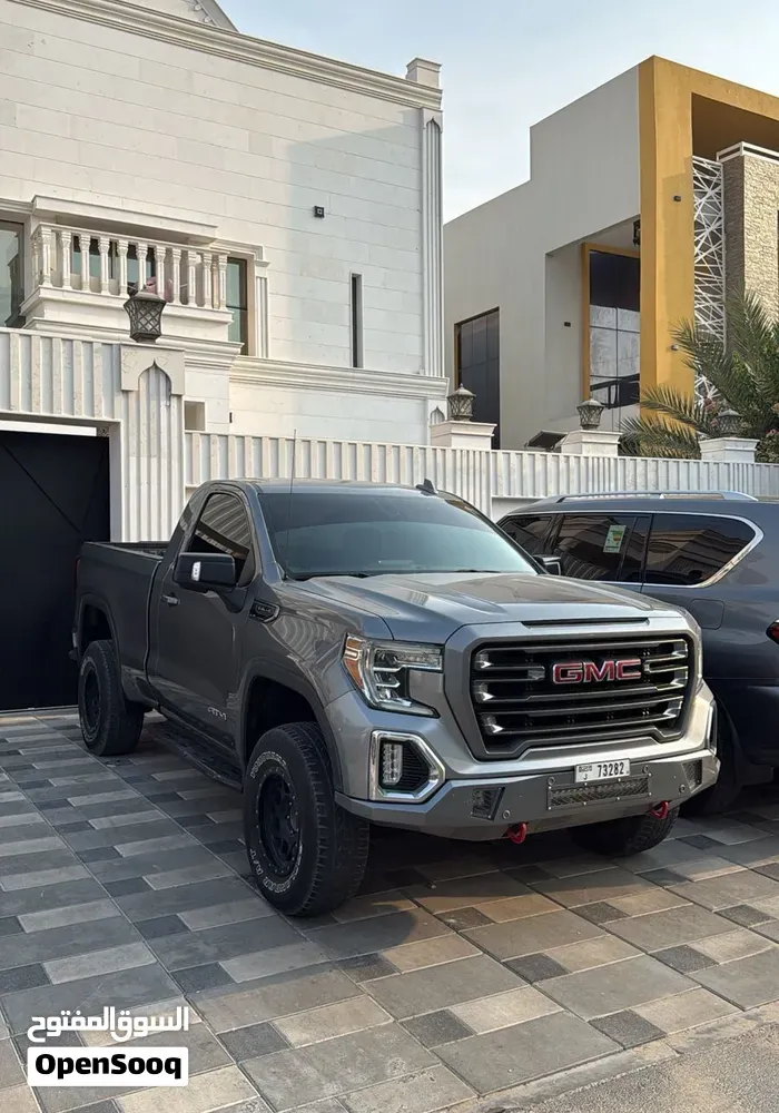 GMC Sierra