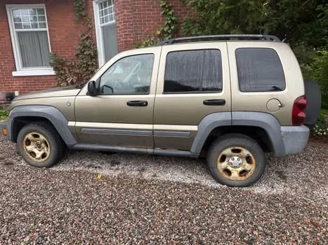 Jeep Liberty 2005 photo 4