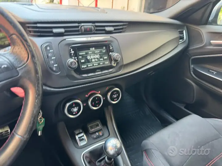 Alfa Romeo Giulietta 2017 photo 3