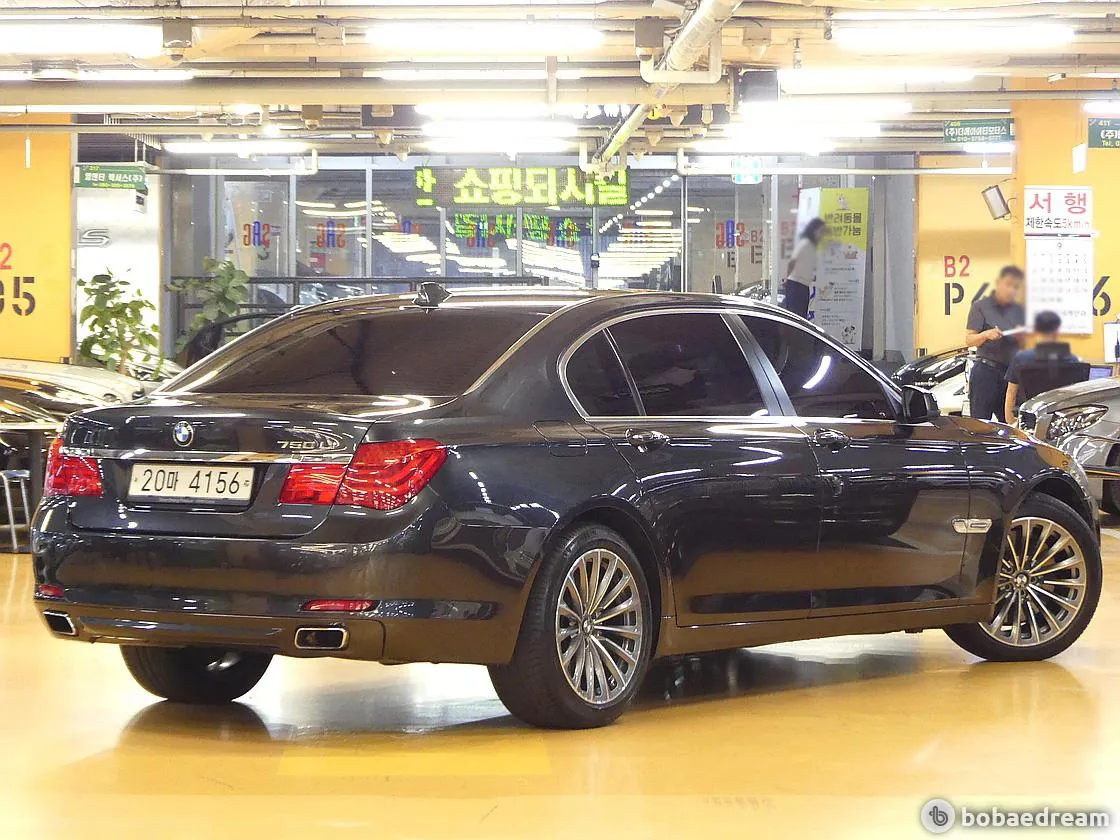 BMW 750Li 2010 photo 3