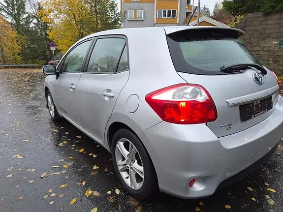 Toyota Auris 2010 photo 5