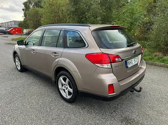 Subaru Outback 2013 photo 5