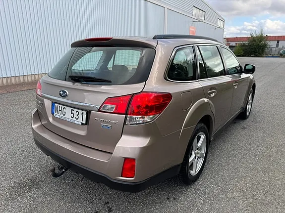 Subaru Outback 2013 photo 4