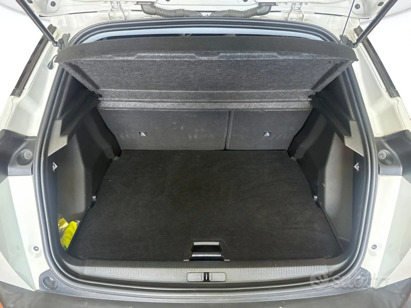 Peugeot 2008 2021 photo 4