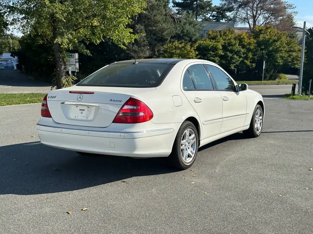 Mercedes-Benz E-Class 2005 photo 5