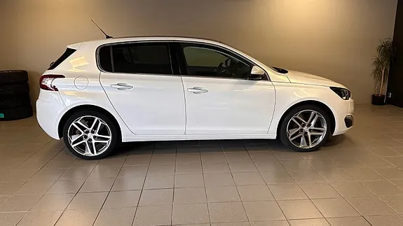 Peugeot 308 2015 photo 4