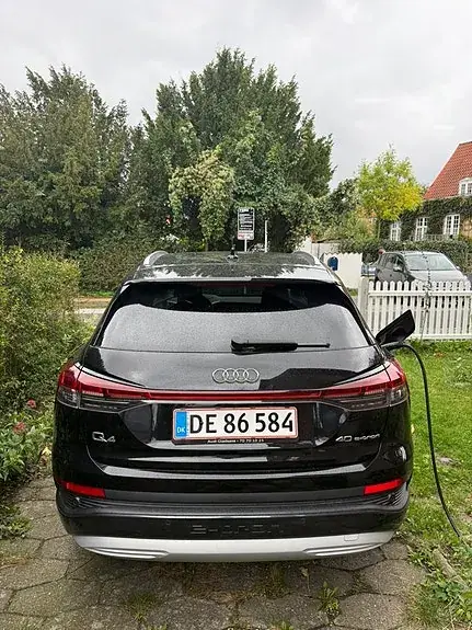 Audi Q4 E-Tron 2022 photo 2