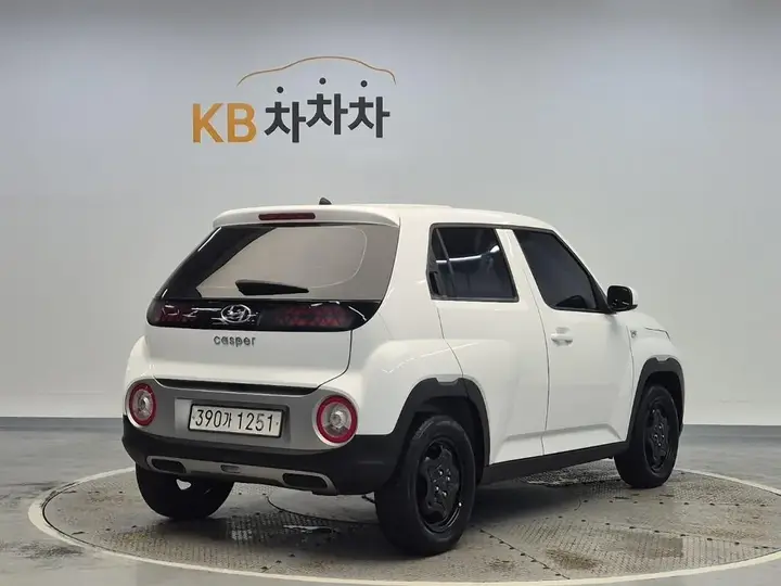 Hyundai Casper 2023 photo 3