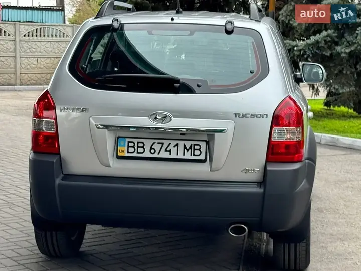 Hyundai Tucson 2011 photo 4