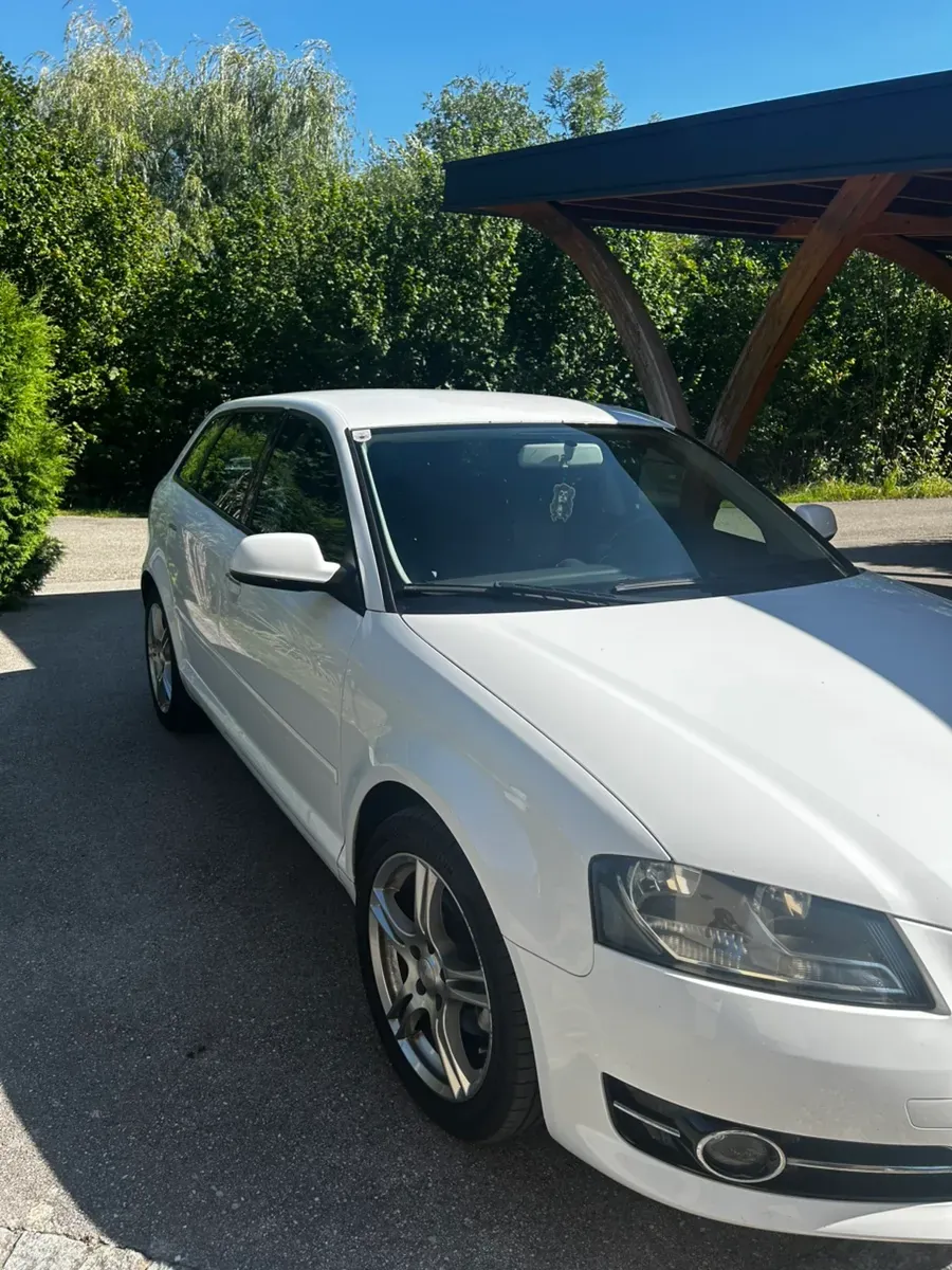 Audi A3 2011 photo 3