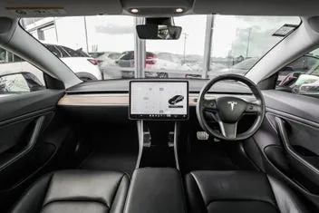 Tesla Model 3 2019 photo 3