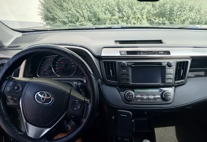 Toyota Rav4 2013 photo 2