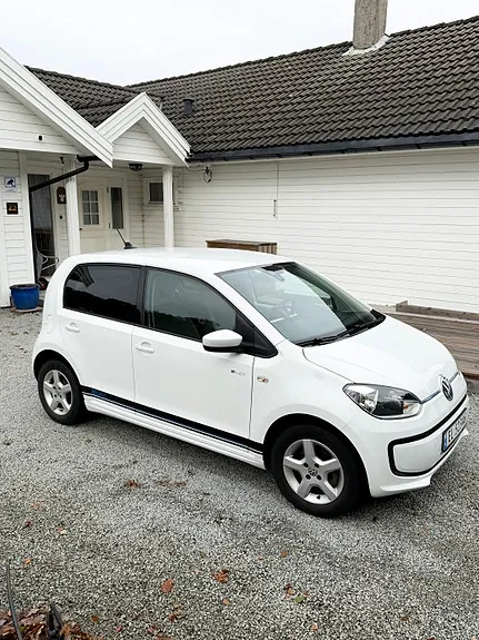 Volkswagen E-Up! 2015 photo 5