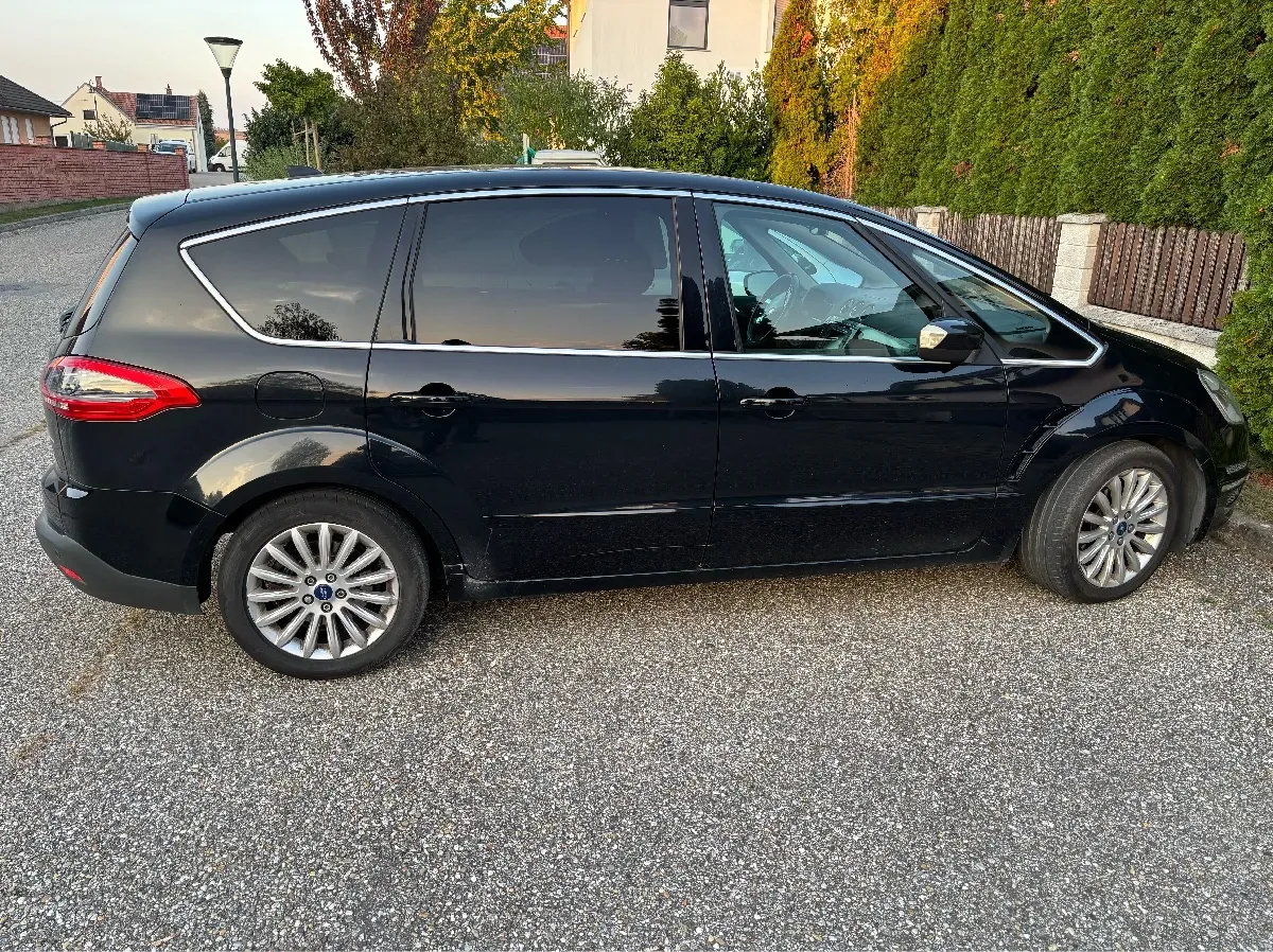 Ford S-Max 2011 photo 3