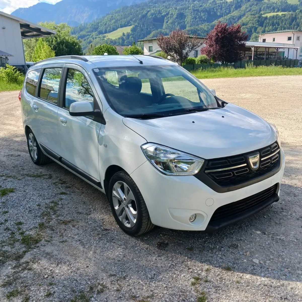Dacia Lodgy 2018 photo 2