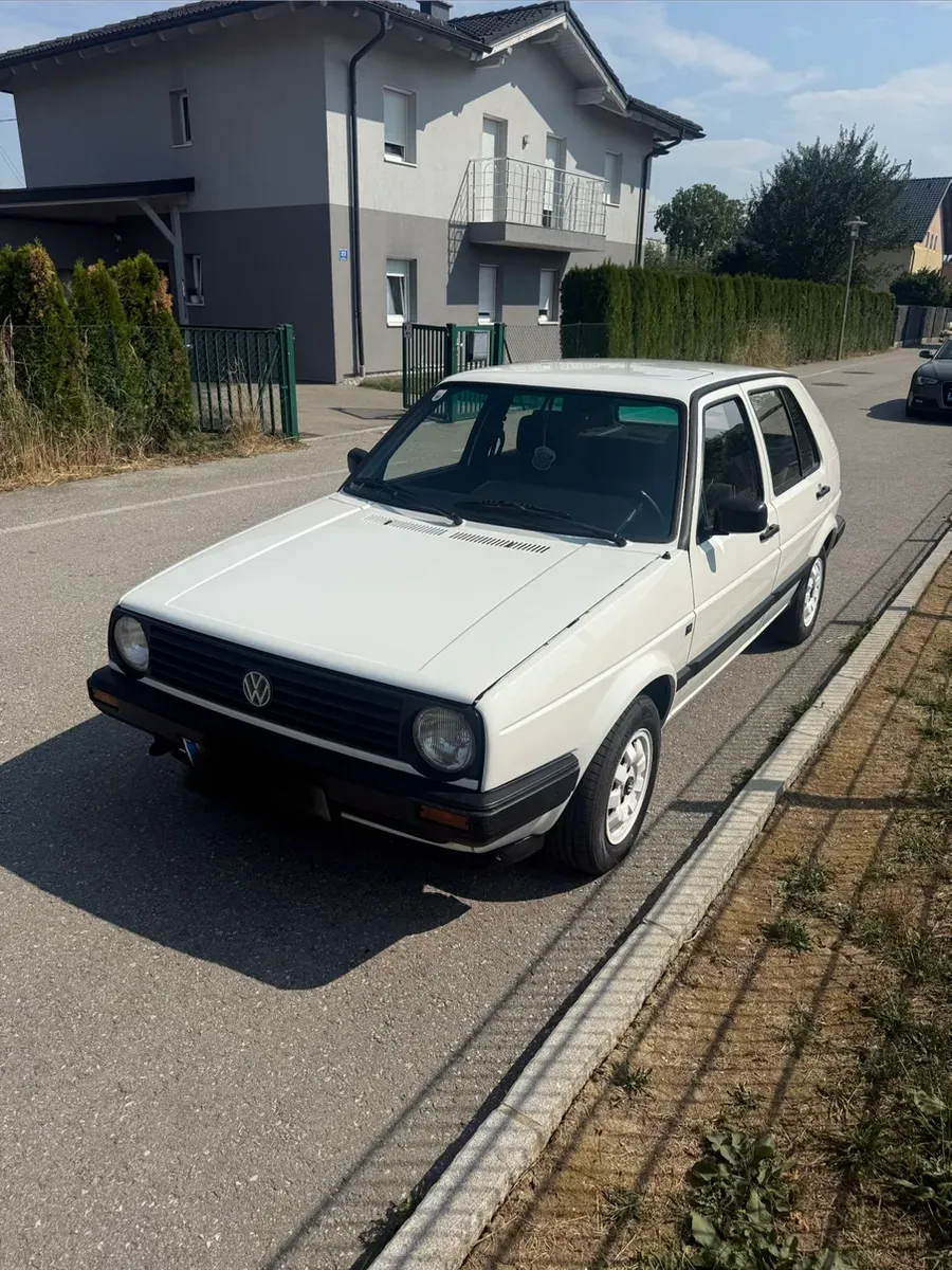 Volkswagen Golf 1991 photo 2
