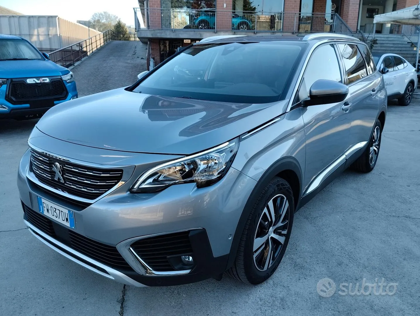 Peugeot 5008
