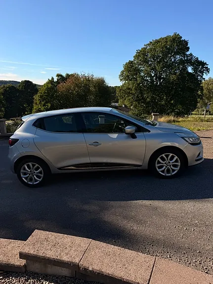 Renault Clio 2017 photo 2