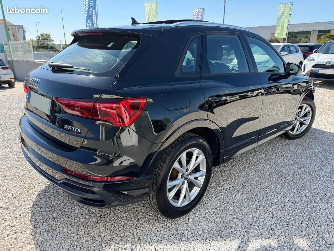 Audi Q3 2019 photo 2