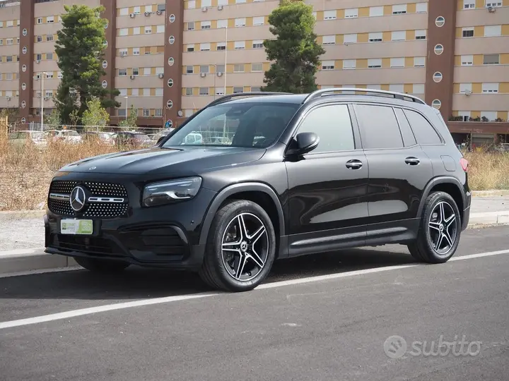 Mercedes-Benz Glb