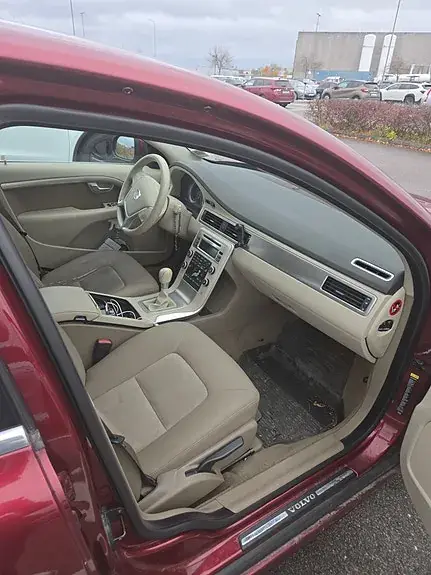 Volvo S80 2010 photo 2