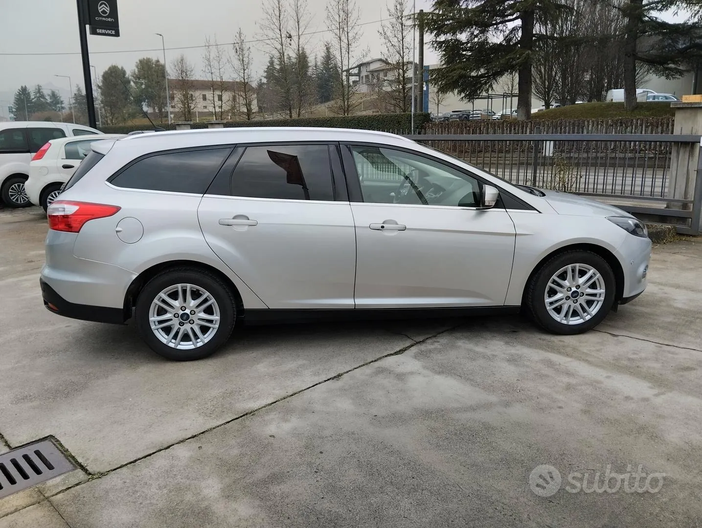 Ford Focus 2012 photo 4