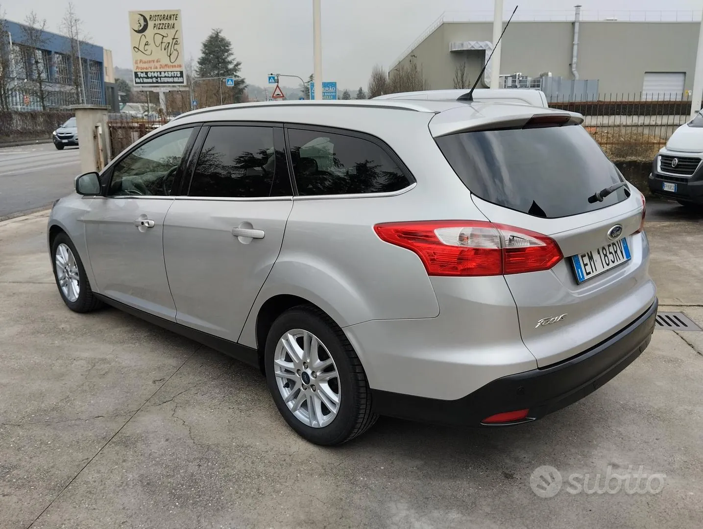 Ford Focus 2012 photo 3