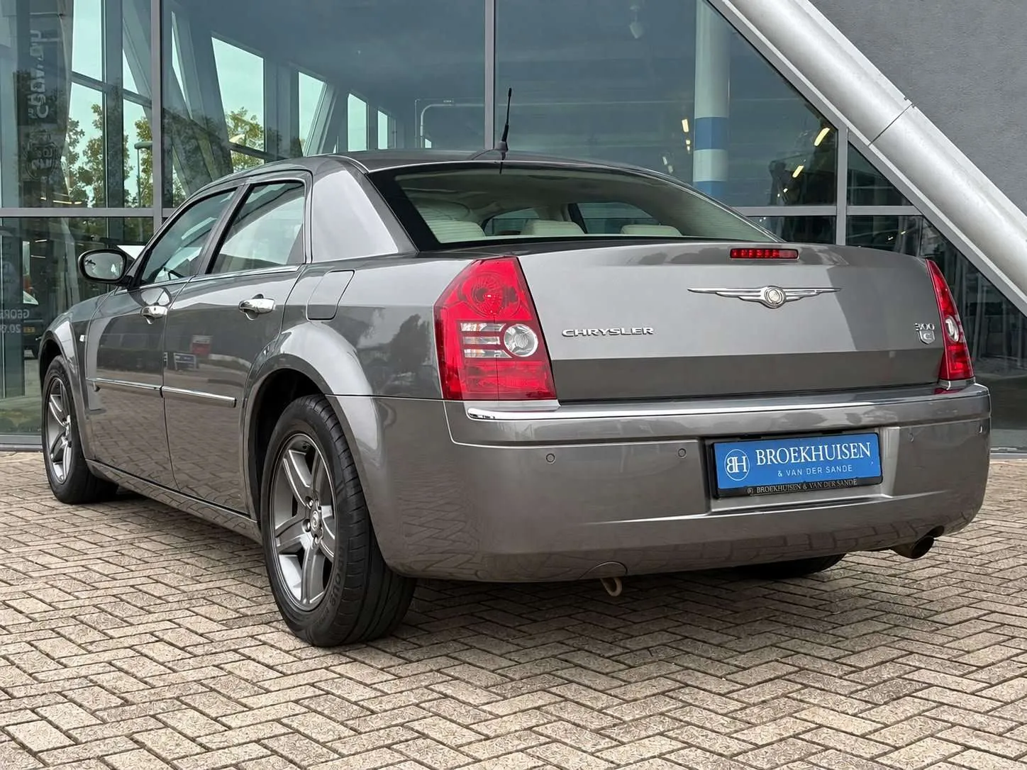 Chrysler 300C 2008 photo 4