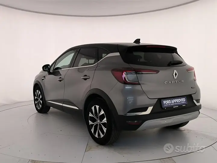 Renault Captur 2024 photo 3
