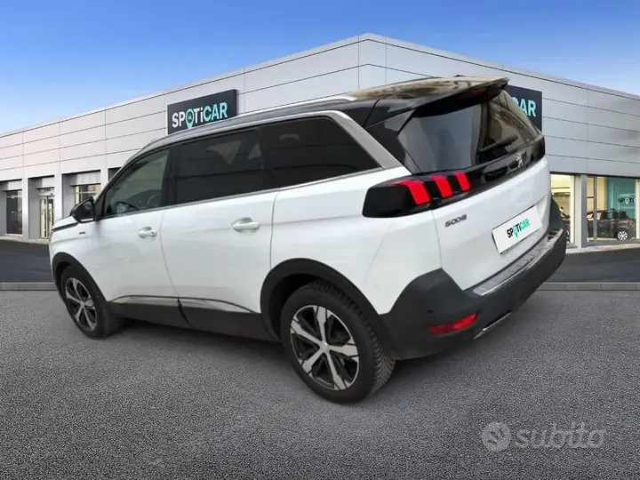 Peugeot 5008 2019 photo 5