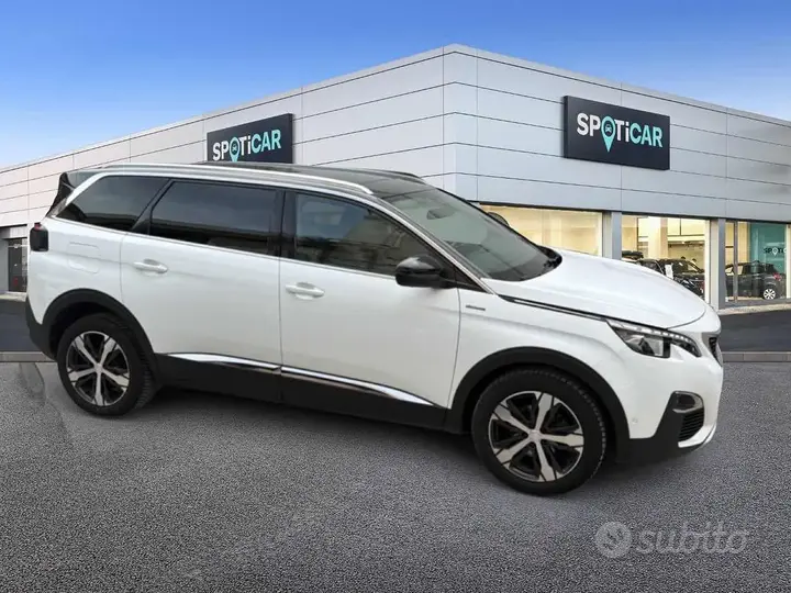 Peugeot 5008 2019 photo 2