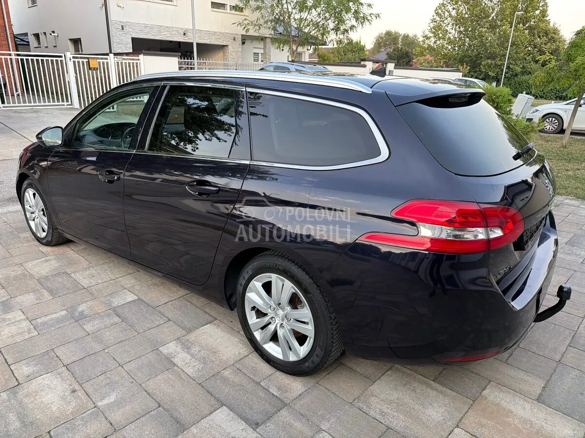 Peugeot 308 2015 photo 4