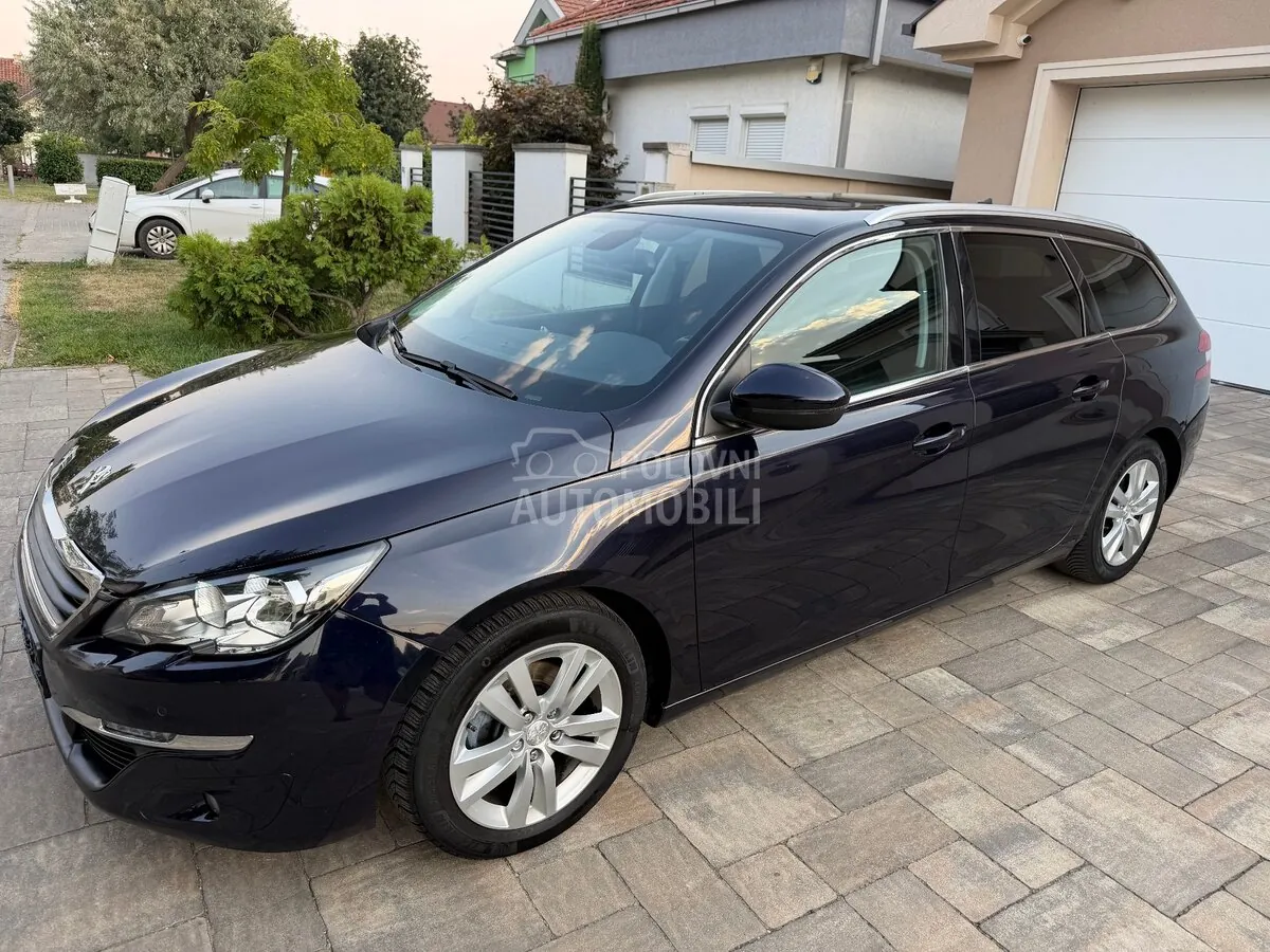 Peugeot 308 2015 photo 2