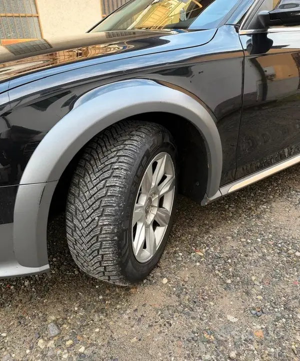 Audi A4 Allroad 2010 photo 3