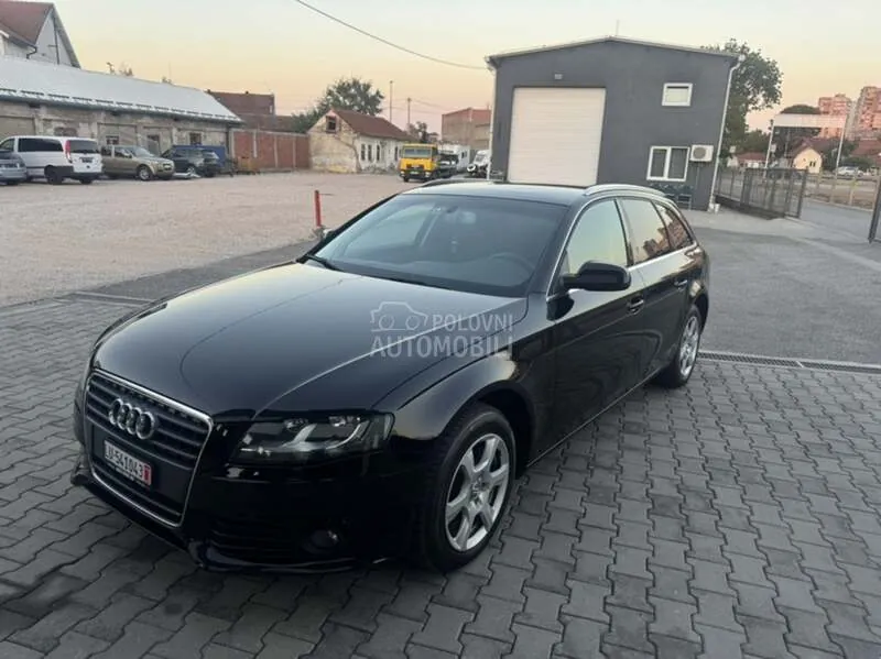 Audi A4 2009 photo 2