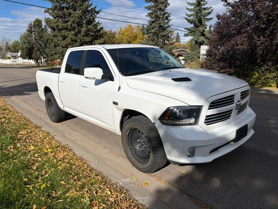 Ram 1500 2015 photo 2