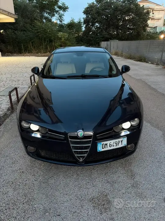Alfa Romeo 159
