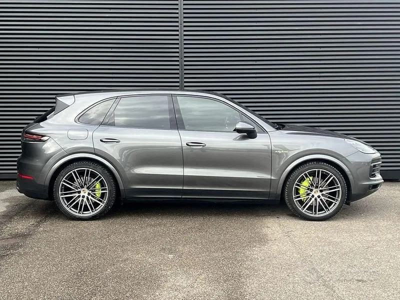 Porsche Cayenne 2020 photo 2