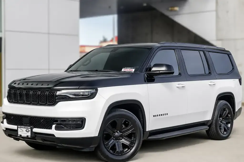 Jeep Wagoneer