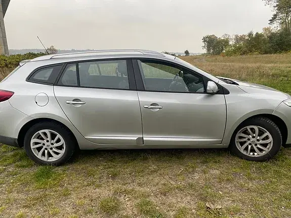 Renault Megane Iii 2013 photo 2