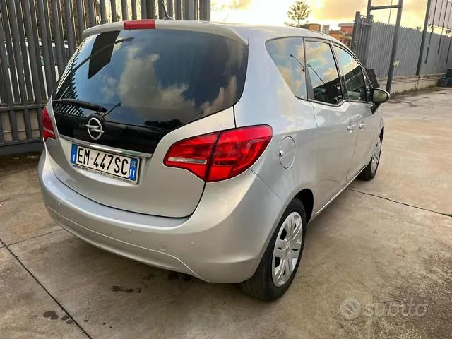 Opel Meriva 2012 photo 4