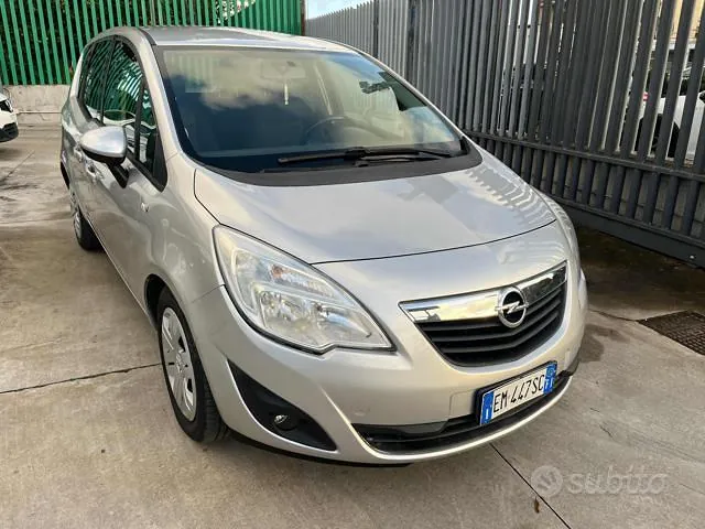 Opel Meriva 2012 photo 2