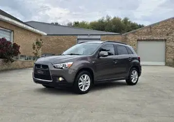 Mitsubishi Asx 2011 photo 2