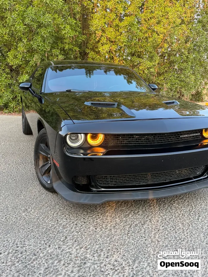 Dodge Challenger 2018 photo 2