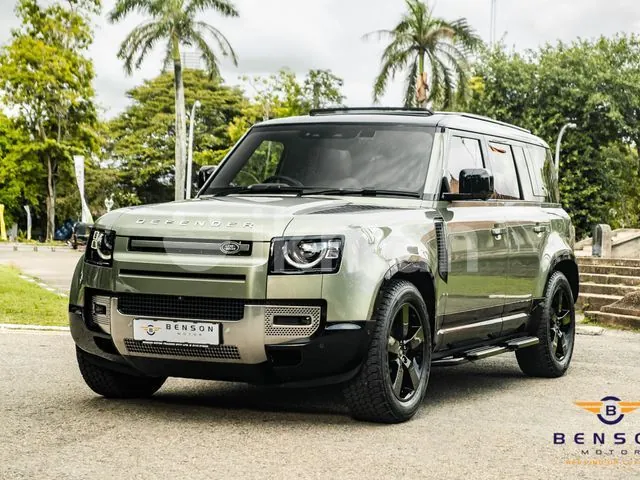 Land Rover Defender 2025 photo 4