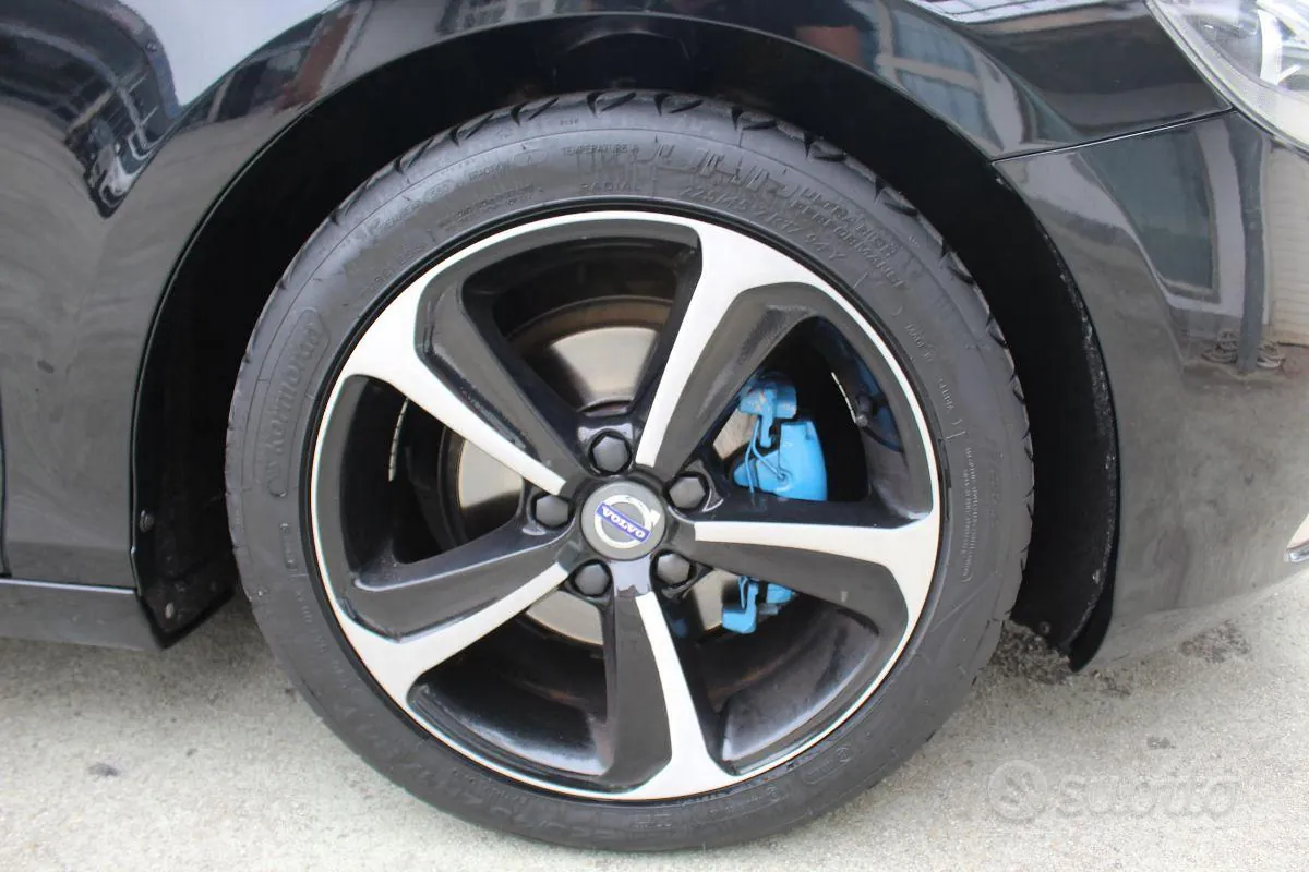 Volvo V40 2016 photo 4