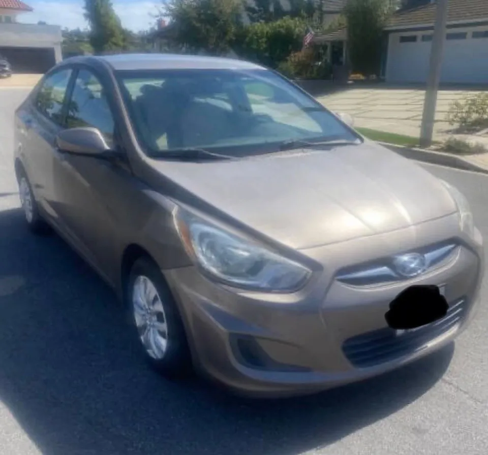 Hyundai Accent 2014 photo 2