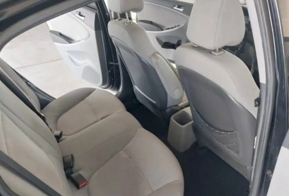 Hyundai Accent 2014 photo 4