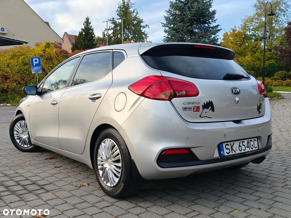 Kia Ceed 2015 photo 4